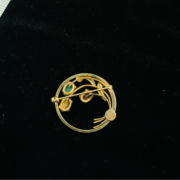 VINTAGE STAMPED MONET SCARAB BROOCH - Picture 2 of 3